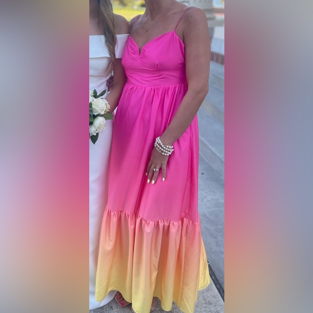 Pink wedding guest maxi dress - Picture 4 of 6